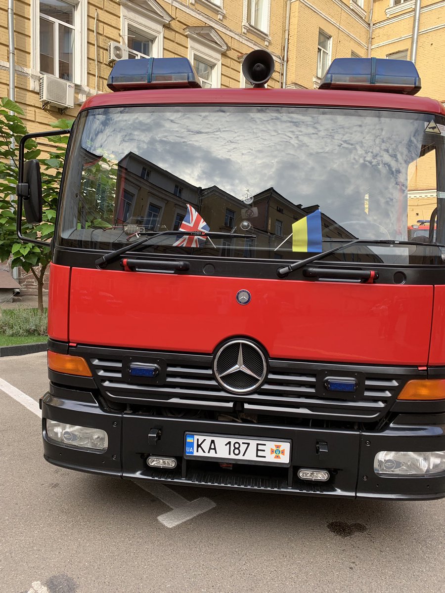 Happy holiday to <a href="/PatronDsns/">Patron</a> and all Ukraine’s emergency workers <a href="/SESU_UA/">DSNS.GOV.UA</a> . Your bravery, professionalism and dedication to service is an inspiration to us all. З днем рятівника!