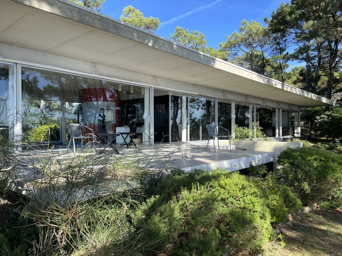 david_perreau's tweet image. IDEAL PLACE 1970 Archi : Jean-François Erhel #architecture #design #morbihan @morbihan_fr #westisthebest