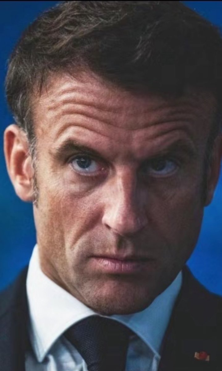 Resistance_SM's tweet photo. La #déchéance de la France Ursula von der Leyen valide Stéphane Séjourné au poste de  commissaire européen la #dissolution de l’assemblée nationale n’était que du Pipo E.Macron et sa clique sont toujours là #Démocratie #Souveraineté zéro peuple   #imposer la démission d’#EMacron https://t.co/FkPEUxX3N5
