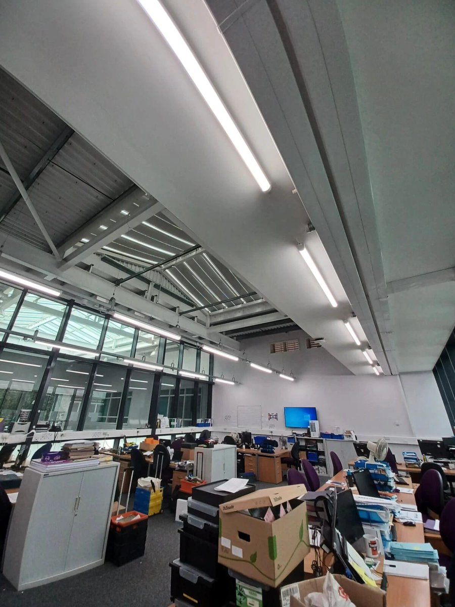 Out with the old and in with the new - 15 fluorescent twin 58w fittings gone, replaced by our sleek LEDA CCT LED Battens from Performance Lighting Ltd. 

Big thanks to Sheldon F for the great pics and a shoutout to our customer Rexel Bradford for making it happen!

#LEDUpgrades