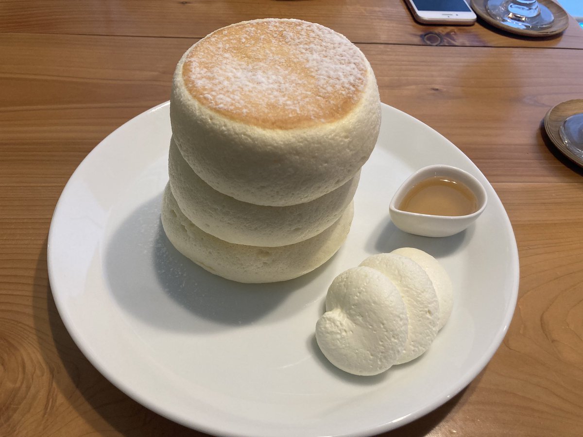 shiru_0813's tweet photo. パンケーキ https://t.co/eMQuzdhNZA