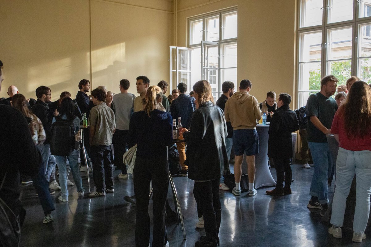 Last week, we welcomed Nobel Prize laureate in Economic Sciences David Card (<a href="/berkeleyecon/">Berkeley Economics</a>) for the 1st RFBerlin Public Lecture, in collaboration with <a href="/HumboldtUni/">Humboldt-Universität zu Berlin</a>. We are deeply thankful to Professor Card for such an insightful talk and to all participants.