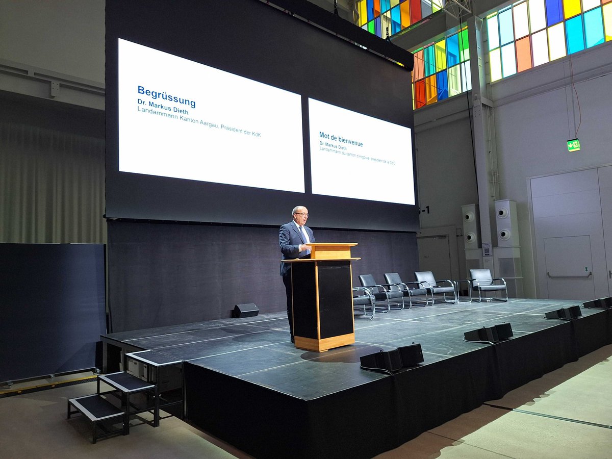 «Geographische Grenzen werden dank Interreg zu Brücken. Davon profitieren Menschen, Regionen, Unternehmen, Institutionen und Länder.»
Markus Dieth, Landammann <a href="/kantonaargau/">Kanton Aargau</a> und Präsident der @KdK_CdC eröffnet heute die #InterregKonferenz in Baden.