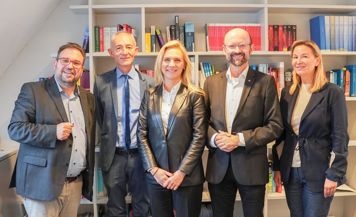 Die AEA  &amp; die ukrainische State Agency on Energy Efficiency and Energy Saving of Ukraine (SAEE) erneuern ihre Kooperation im Bereich Erneuerb. Energien &amp; Energieffizienz. Wir freuen uns weiterhin gemeinsam mit unserem verlässlichen Partner an unserer #Energiezukunft zu arbeiten