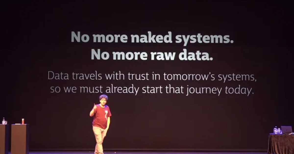 wirecaster's tweet photo. Very inspiring keynote talk by Ruben Verborg at #SEMANTiCS2024 about building up trust in a relationship, while sharing your personal data in a controlled way. No more raw data, no more naked systems, data travels with trust! https://t.co/gMJaTy20cR