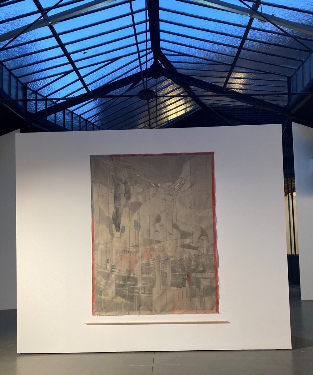 Wider Kontrastwut - Soloausstellung der 🇦🇹 Malerin Maria Legat in der renommierten Galerie La Patinoire Royale Bach in #Brüssel. Sie arbeitet v.a. mit großformatigen, prozessorientierten Gemälden, die aktuelle gesellschaftliche Ereignisse aufgreifen. Noch zu sehen bis 19.10.2024