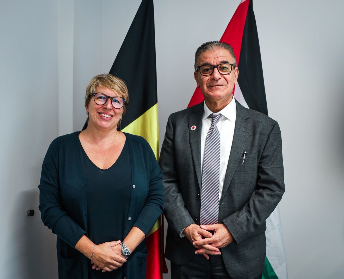 Rencontre avec le ministre palestinien Zaqout.

BE🇧🇪 continue à soutenir la population palestinienne. Les besoins sont très élevés.

Unis sur nécessité d'un cessez-le-feu à Gaza, la libération des otages israéliens &amp; plus de soutien international pour décisions <a href="/CIJ_ICJ/">CIJ_ICJ</a>.