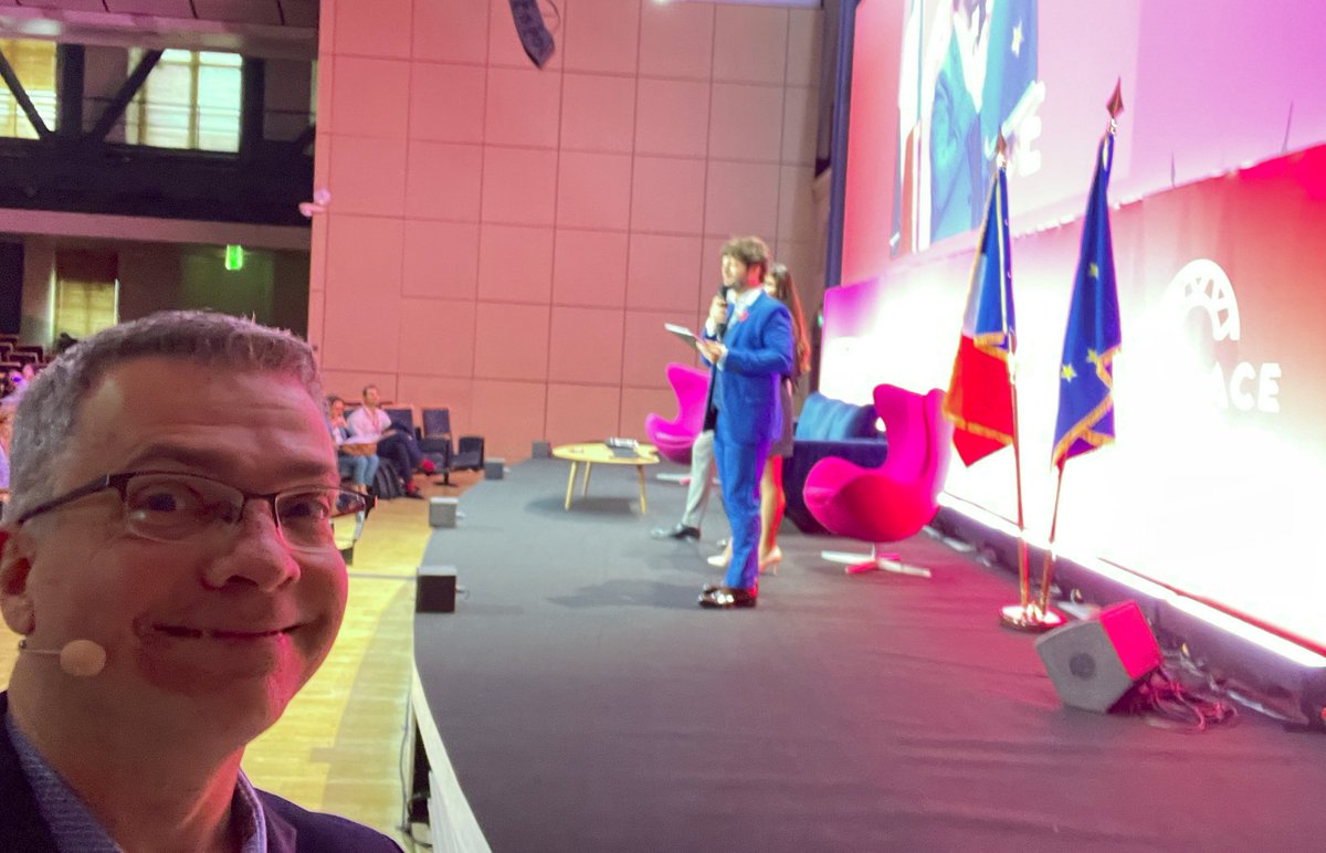 EthanPierse's tweet image. And it&apos;s time for THE AI and Financial Services conference #AIforFinance in Paris at the incredible Palais Brongniart/Bourse. 

Bravo @Artefact_Global for another brilliant event with tons of global thought leaders on stage and a record 4000 attendees 🙌🏻

Always happy to be your…