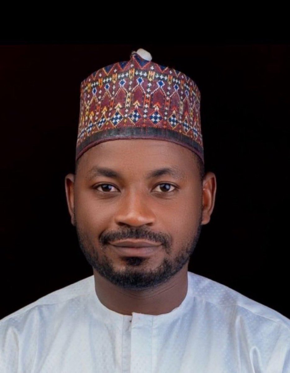 Comrade Abiyos Roni. (@abbam_abiyos) on Twitter photo #FreeShafeeuTRT
The incompetent government of Sokoto unlawfully arrest and detain <a href="/shafeeutrt/">Real Madrid C.F.🌞</a> for criticizing Sokoto Governor’s wife.
We are urging the Sokoto government to immediately release Malam Shafeeu from prison.
Criticism is a crime✊✊✊ #FreeShafeeuTRT
The incompetent government of Sokoto unlawfully arrest and detain <a href="/shafeeutrt/">Real Madrid C.F.🌞</a> for criticizing Sokoto Governor’s wife.
We are urging the Sokoto government to immediately release Malam Shafeeu from prison.
Criticism is a crime✊✊✊