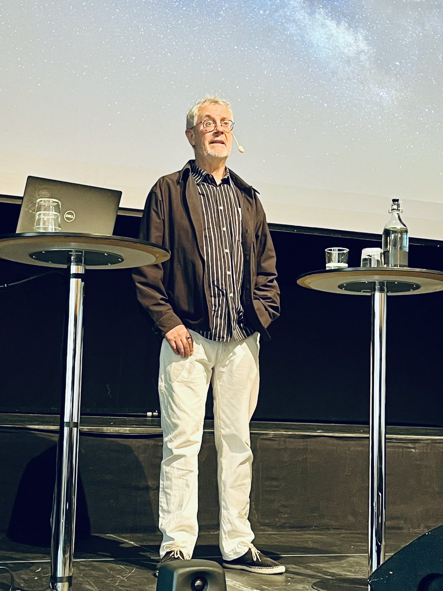 Panu Minkkinen giving his keynote on constellations at the #CLC2024 <a href="/lunduniversity/">Lund University</a> ✨🌌