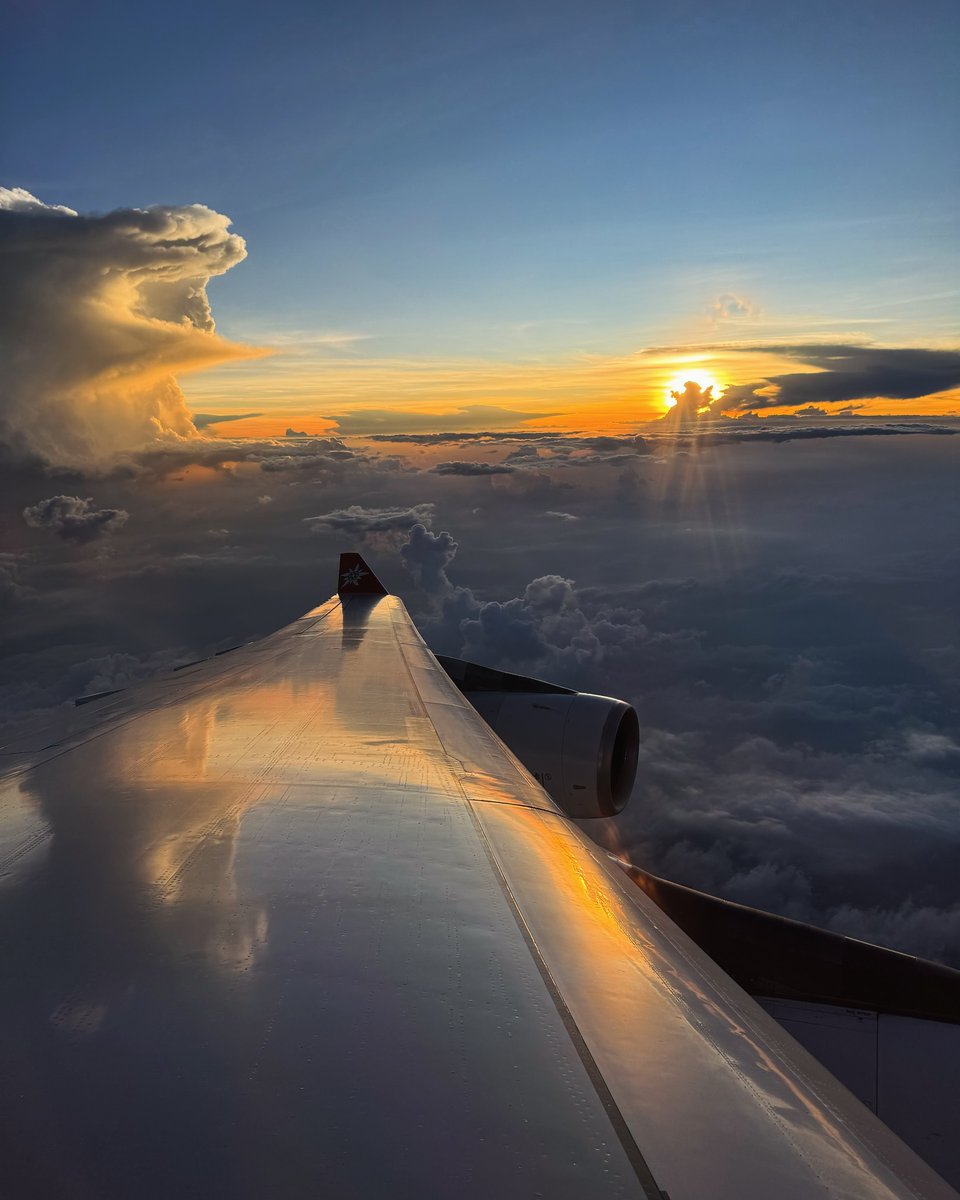 Tosga's tweet image. em 2025 se tirarem férias de 18 de abril a 4 de maio, só gastam 8 dias úteis.

Não precisam agradecer esta dica.