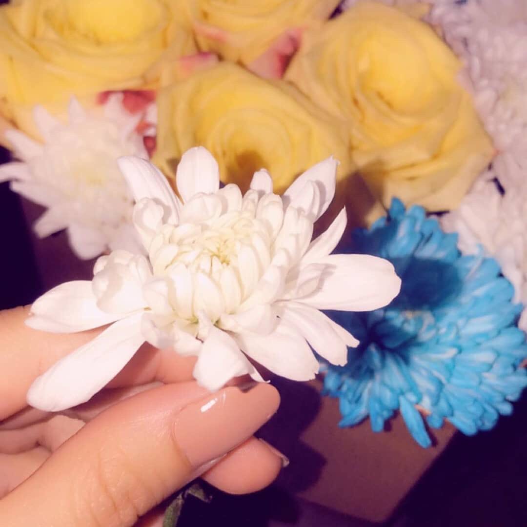 فاقد الثقة يراها عند الأخرين غرور..!!