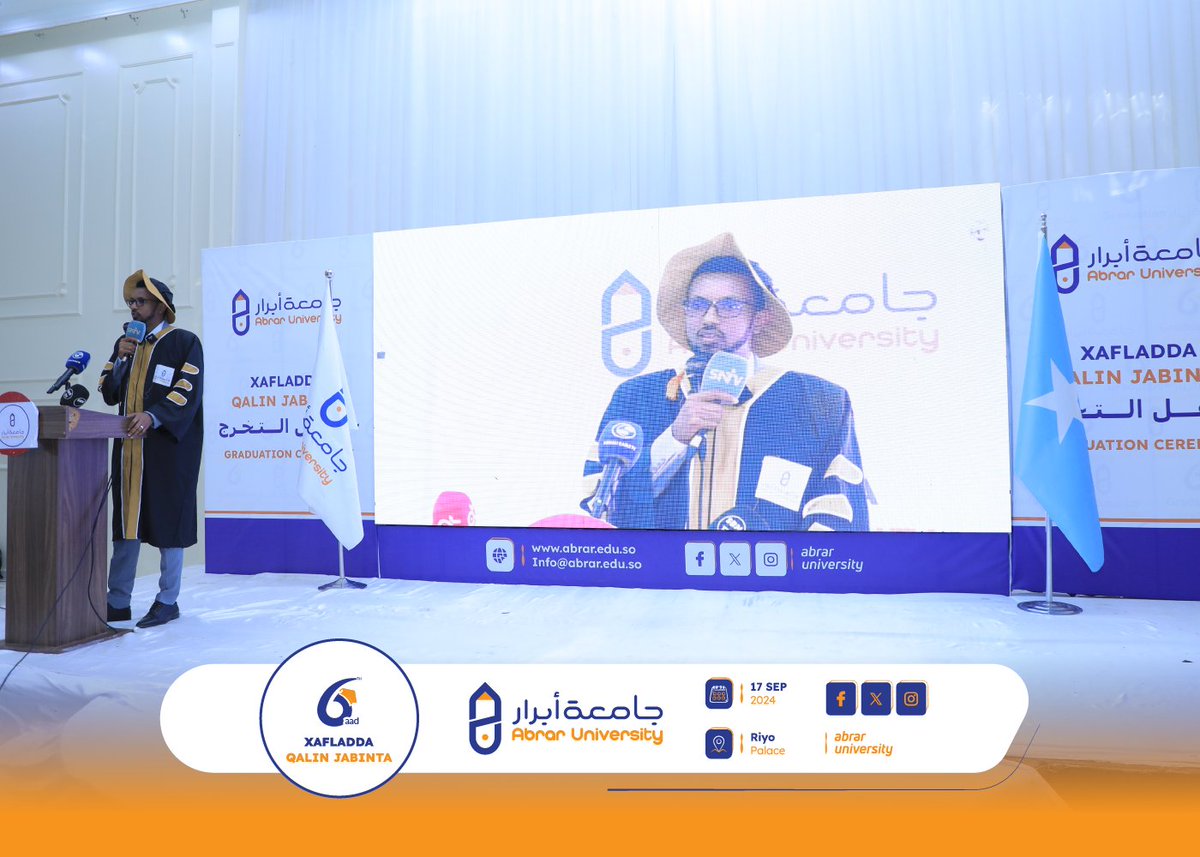 Waxaa Hadda Stage-ka taagan Mr. Abdirashid Khalif Mohamed oo ku hadlaya Kalimadda Qalinjebiyaashii Hore waa (Madaxa Bussiness-ka iyo Istaatistikada warshadaha ee Hayadda Istatiskadda Qaranka).
Xafladda Qalinjebinta dufcada 6-aad,
.
.
.
#6th_convocation
#Abraar2024
#AU_Graduation