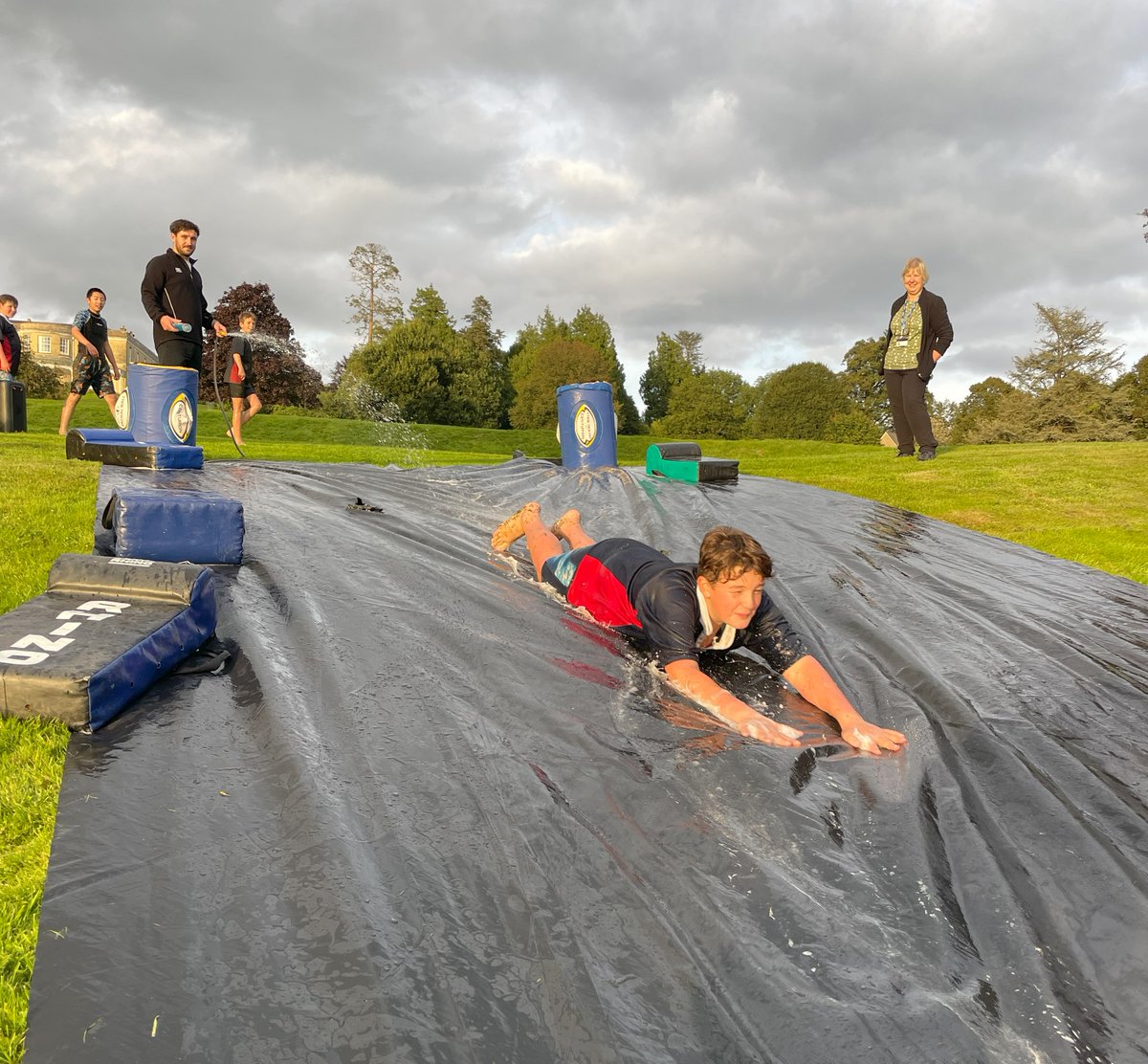 Mount_Kelly's tweet photo. Year 7 pupils enjoyed a sleepover in Tavy House on Friday night. There was fun and laughter on the slip and slide and time in the outdoor pool, followed by hot chocolate and a quiz in House. #mountkellyprepboarding #prepboarding #boardingschoollife
#BoardingSchool https://t.co/vddfOI4dqE