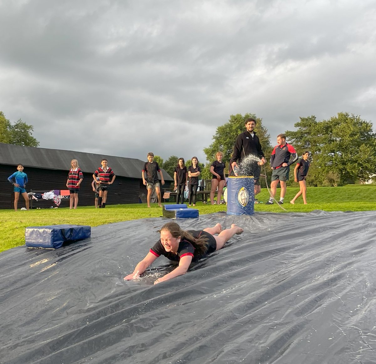 Mount_Kelly's tweet photo. Year 7 pupils enjoyed a sleepover in Tavy House on Friday night. There was fun and laughter on the slip and slide and time in the outdoor pool, followed by hot chocolate and a quiz in House. #mountkellyprepboarding #prepboarding #boardingschoollife
#BoardingSchool https://t.co/vddfOI4dqE