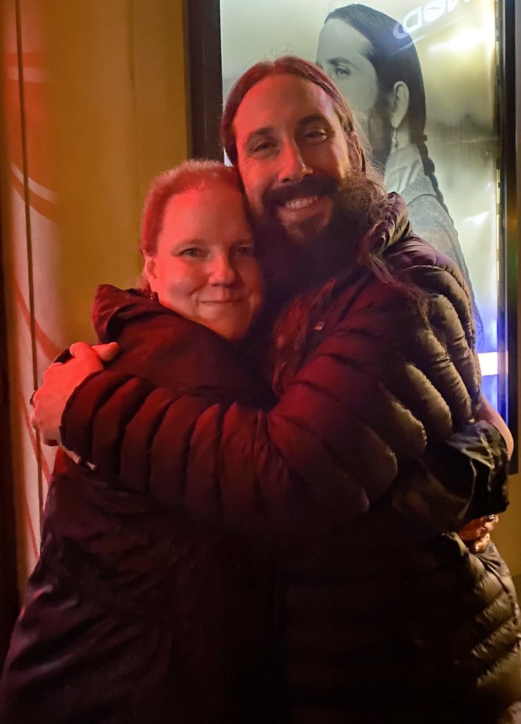 bine_80's tweet photo. And that's a wrap...😭😭😭

For now I can only say
THANK YOU!!!

I will never forget these 11 days.
Best tour ever!!!
Can't wait to do it all again 🥹

Love you💚
#AviKaplan #Feelalrighttour #Europe #music #love #grateful https://t.co/Glz7O8k4Qf