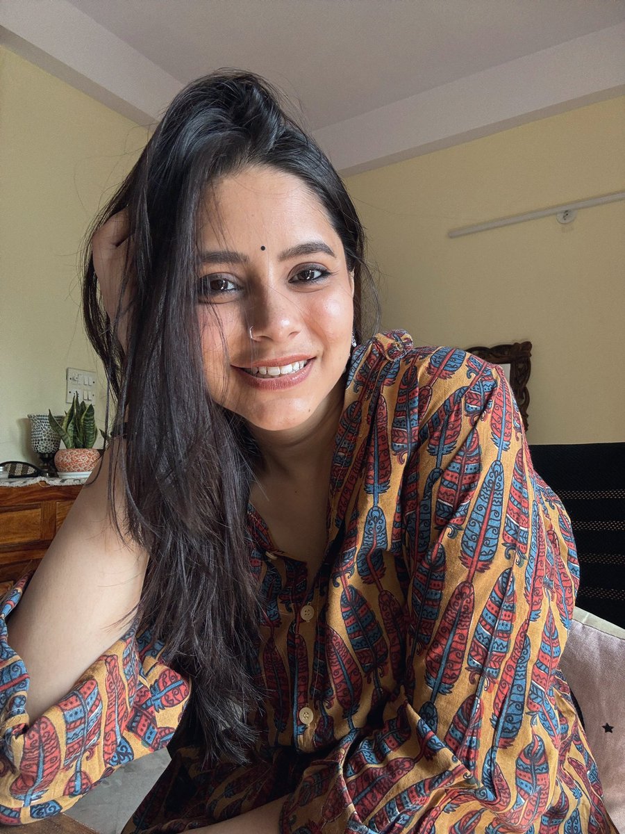 neharikasharmaa's tweet photo. दो-पहर! https://t.co/xxszuAZkbN