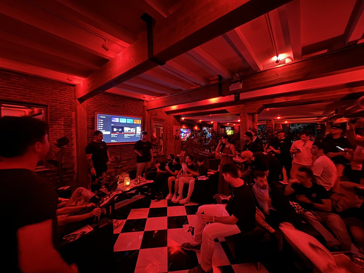 Nangulus's tweet photo. Huge shoutout to @LaFamilia_so and @MadLads for an epic event!

The people, music, food, vibes &amp; location were on point.

Met so many legends that are either building apps and games to growing communities or contributing to projects.

I guess Spanish people just do it better 😌 https://t.co/SWr9i39m8h