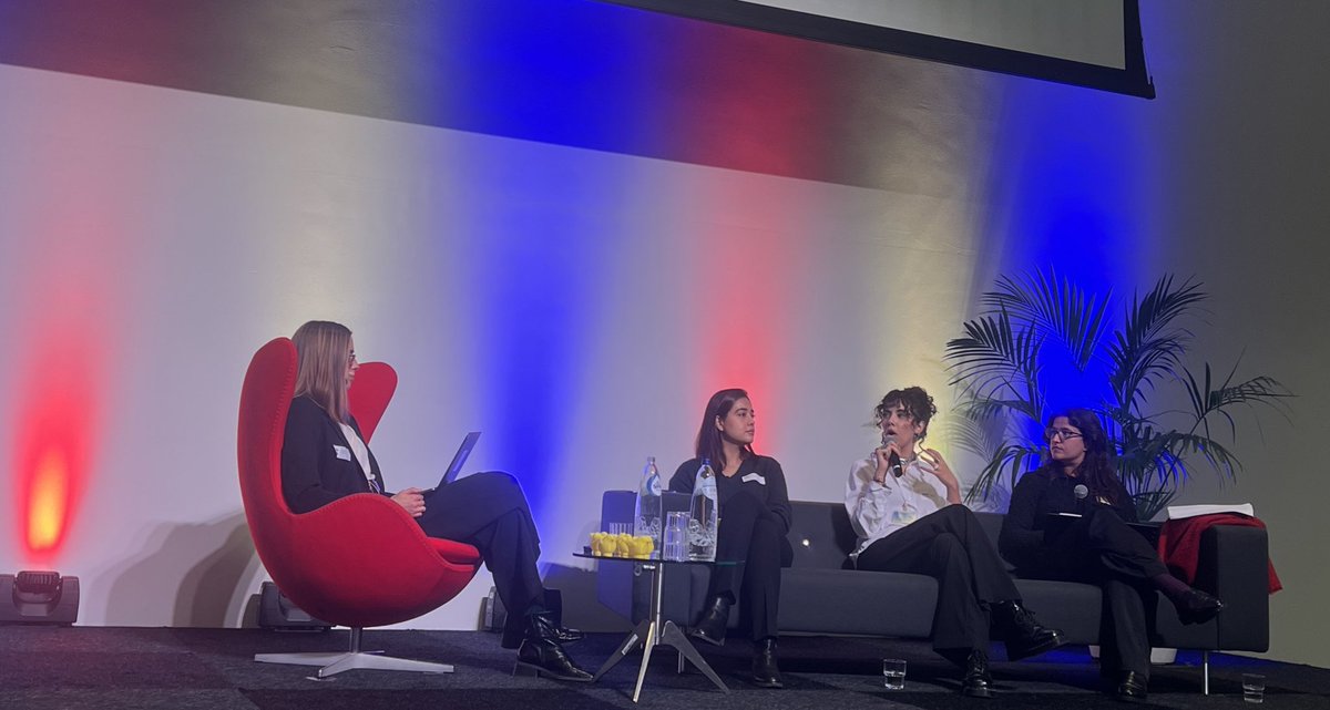 mhudobnik's tweet photo. ๐ ๐ฅ Great discussion at the #EDEN #LightningTalk of the #nextgeneration emphasizing on #cybersecurity #surveillance #dataprotection #civilliberties & the important role of #diversity & #interdisciplinarity ๐ก๐โ๏ธ #YOUTH https://t.co/CiYlCWCZeE