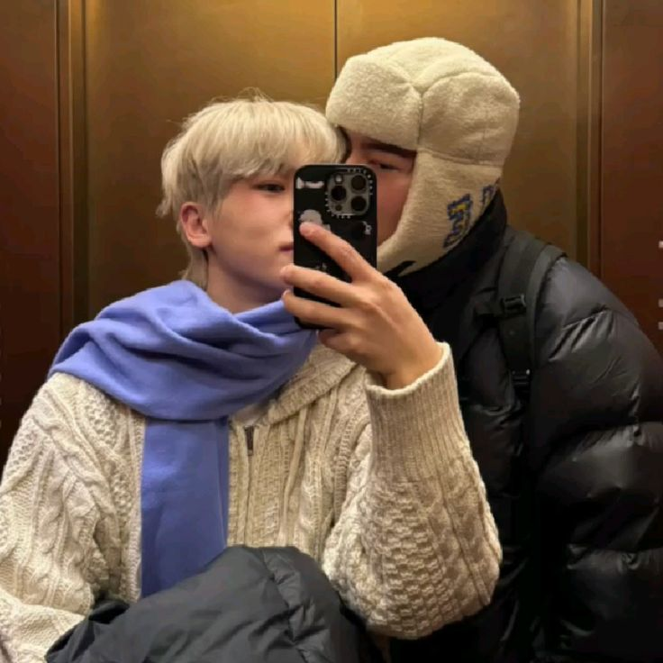 4oclockjimin's tweet photo. lee junseong &amp; shin seongho (junseongho) synastry

sun-sun square
sun-moon square
mercury-venus trine
moon-moon trine
moon-mars square
venus-venus square
mars-rahu conjunction
ketu-saturn conjunction
sun-1h
moon-7h
ketu/venus-12h
mars-4h
moon-1h
sun/ketu-8h
venus-7h
mars-9h https://t.co/VlD0LKMAvo