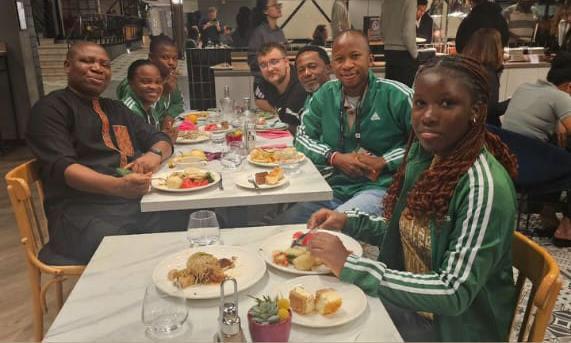 deborahquickpen's tweet image. The streak continues...🔥 
It&apos;s rest day in Budapest 🤗
I feel so privileged and honoured to identify with this team.
Thank you all for the well wishes and prayers. 🙏🏾
Meanwhile, you can join us for breakfast 🥞 😌
#chessolympiad
#deborahquickpen