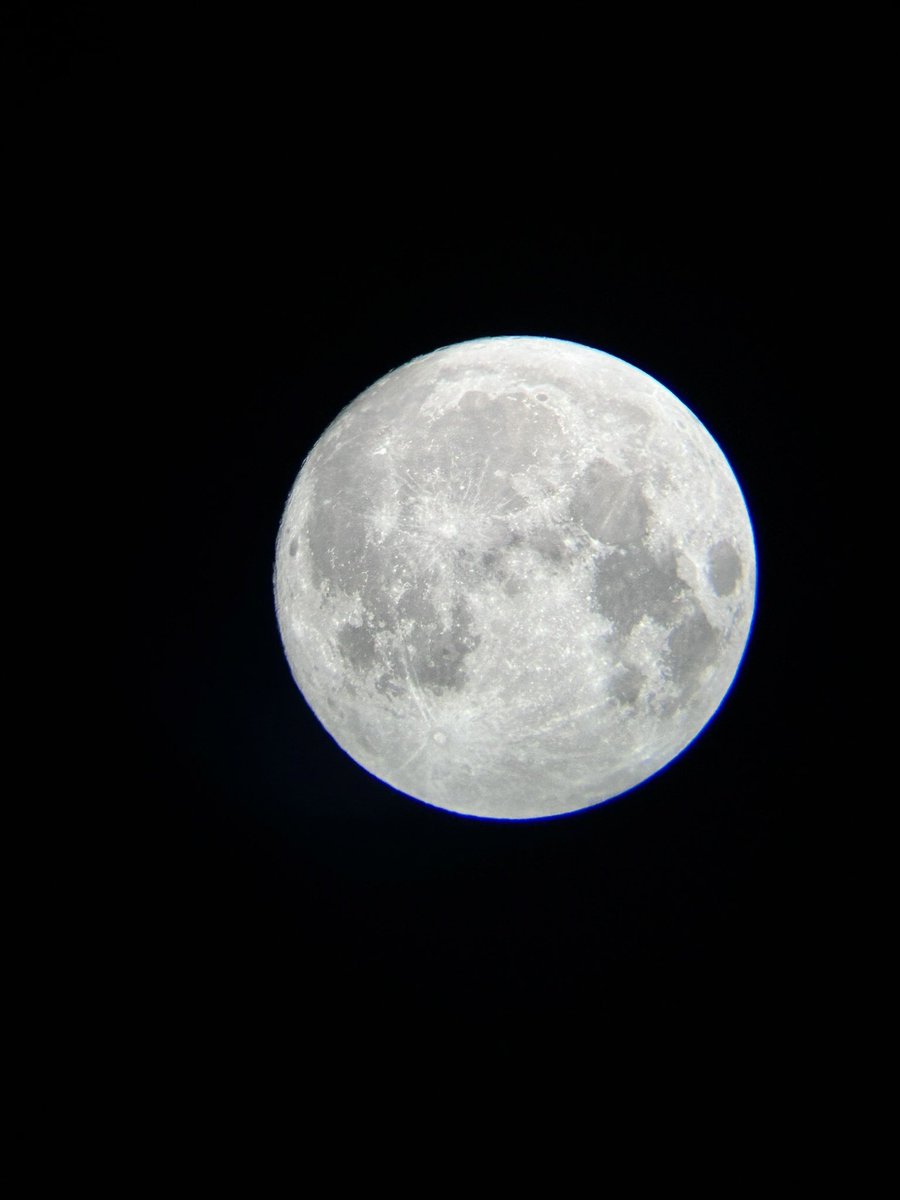 トレクルにシャンクスVSキッド登場！

私が撮った月も見てくれェイ❗️
 
#神避
#トレクル #ONEPIECE
optc-kmsr.rooot.fan