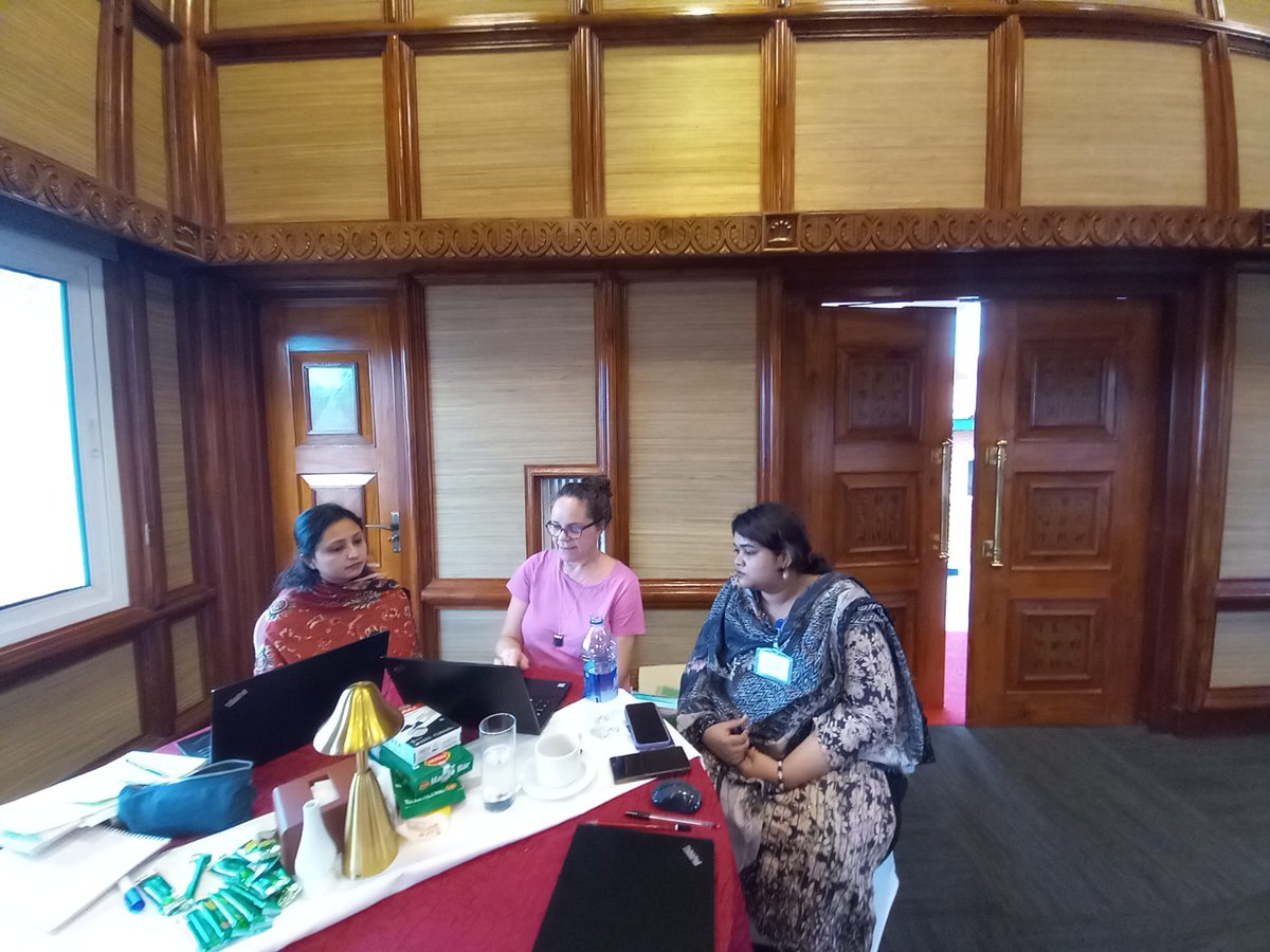 BRACJPGSPH's tweet photo. 📷 The @ChorusUrban team from BRAC JPGSPH, along with researchers from #Bangladesh &amp; #Nepal are attending a writing workshop in Nepal, facilitated by Prof @Zahid_Quayyum, Co-Director, CUEH, BRAC JPGSPH; &amp; CHORUS leads from @YorkUniversity &amp; @UniversityLeeds.

#CHORUS #UrbanHealth https://t.co/pkZmogN6XT