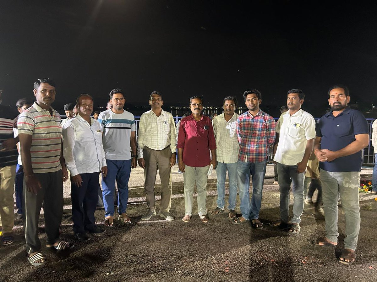 TG_NPDCL's tweet image. #TGNPDCL :: #Nizamabad 

Today also TGNPDCL officers &amp;amp; staff members are on high alert, in coordination with other line departments to ensure #uninterrupted #power supply for Lord Ganesha idols Nimajjanam.