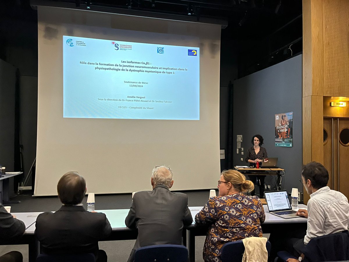 Centre of Research in Myology (UMRS 974) (@researchmyology) on Twitter photo C'est la saison des soutenances de thèse!
Bravo à Amélie Vergnol pour sa thèse brillamment soutenue à l'<a href="/Inst_Myologie/">Institut de Myologie</a> sous la direction de @PietriRouxel et <a href="/sfcsvc/">Sesti</a>
Role des isoformes CavB1 dans la formation NMJ et implication dans #DM1
<a href="/FRM_officiel/">Fondation pour la Recherche Médicale</a>
<a href="/InsermIDF/">Inserm Île-de-France</a>
<a href="/FaculteSanteSU/">Faculté de Santé de Sorbonne Université</a> C'est la saison des soutenances de thèse!
Bravo à Amélie Vergnol pour sa thèse brillamment soutenue à l'<a href="/Inst_Myologie/">Institut de Myologie</a> sous la direction de @PietriRouxel et <a href="/sfcsvc/">Sesti</a>
Role des isoformes CavB1 dans la formation NMJ et implication dans #DM1
<a href="/FRM_officiel/">Fondation pour la Recherche Médicale</a>
<a href="/InsermIDF/">Inserm Île-de-France</a>
<a href="/FaculteSanteSU/">Faculté de Santé de Sorbonne Université</a>