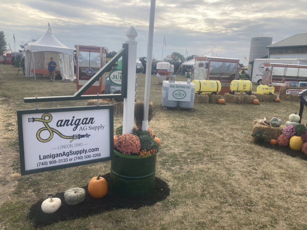 NuhnForage's tweet image. Happy to support our Dealer Lanigan Ag Supply at the Farm Science Review in Ohio. Come check us out at 618 Soybean Avenue. #FSR24 #makeserioushay #thejuice #hay2024 #juicekeepitcool