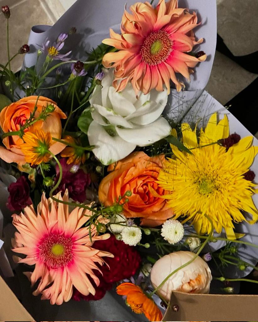 bluerosee99's tweet photo. 240917 Yoon Chanyoung (yooncy1) IG Update
• • • • • •
Stay healthy and happy 💐

#YoonChanyoung #윤찬영 https://t.co/985wLHWtW2