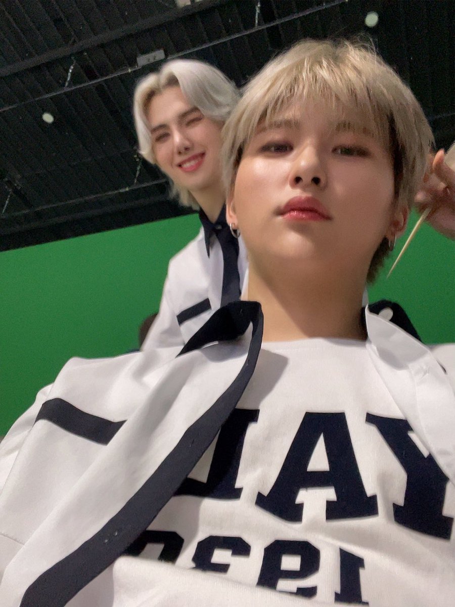 축 감자탄신일
#겨울즈 #우빈
#HAPPYMINHEEDAY
#민희가_최고야