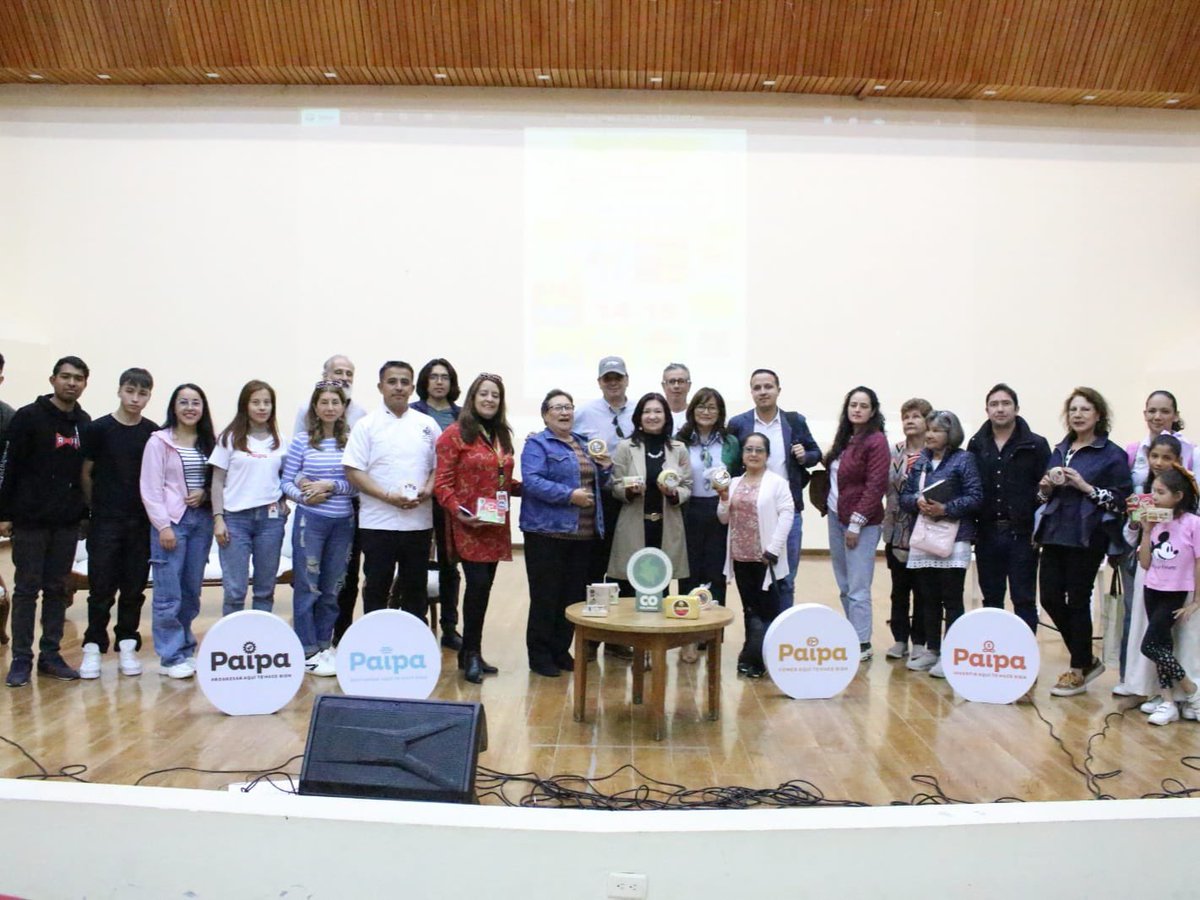 TerritorioBoy's tweet photo. Junto con los maestros queseros vivimos el 2° Festival Gastronómico y Cultural del #QuesoPaipaDO 🧀.  

En la agenda académica, la master class de cocina en vivo, en equipo con la Alcaldía de Paipa y el chef Leonel Jaramillo.

Fue un fin de semana #BoyacáTerritorioDeSabores https://t.co/uDuqeHkUjp
