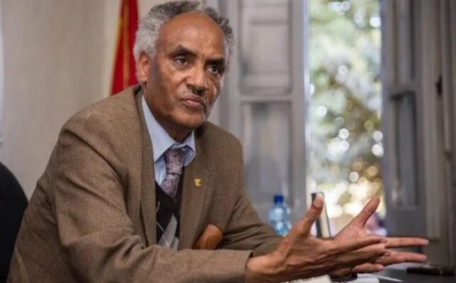 MeleseYilma's tweet photo. Professor #BeyenePetros as one of the Ethiopians Father in AAU as well as he struggles for unity in 1997 under the shadow of "ቅንጅት ለአንድነትና ለዴሞክራሲ ፓርቲ!"
 R.I.P https://t.co/QMhozKEvSF