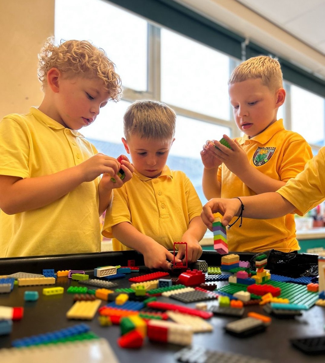 Cardiff Council (@cardiffcouncil) on Twitter photo 🌟<a href="/YsgolPenyPil/">Ysgol Pen y Pîl</a> a Welsh-medium primary school in Trowbridge, has been recognised for its commitment to providing a high-quality education and fostering a strong sense of community, following a recent inspection by Estyn. Read more here 👉orlo.uk/ef885 🌟<a href="/YsgolPenyPil/">Ysgol Pen y Pîl</a> a Welsh-medium primary school in Trowbridge, has been recognised for its commitment to providing a high-quality education and fostering a strong sense of community, following a recent inspection by Estyn. Read more here 👉orlo.uk/ef885
