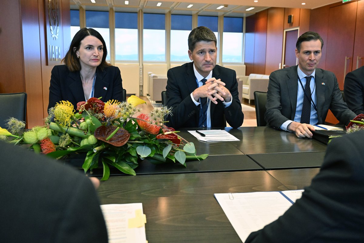 Productive meeting with Gabriel Lüchinger from <a href="/SwissMFA/">Swiss MFA</a> at #IAEAGC on @IAEAorg’s critical efforts for nuclear safety and security in Ukraine. Grateful for <a href="/ignaziocassis/">Ignazio Cassis</a> and 🇨🇭 support in establishing the 5 protection principles for ZNPP.
