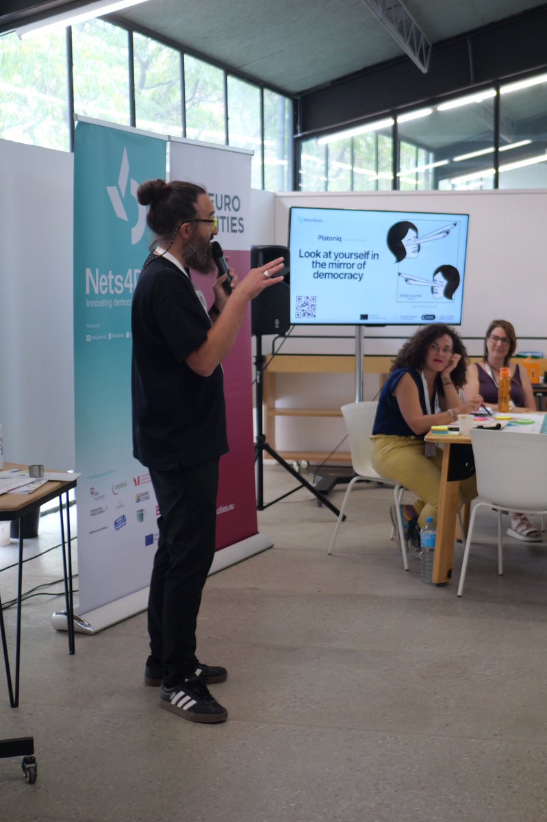 platoniq's tweet photo. #DemocracyLab is officially underway at @CanodromBCN this morning! 🔛

💭 For the next 3 days, 60 people from all across Europe will be brainstorming innovative democratic solutions for their own city challenges.

🤝 A project of @EUROCITIES &amp; @Nets4Dem, facilitated by @platoniq. https://t.co/EYM5QAEojk