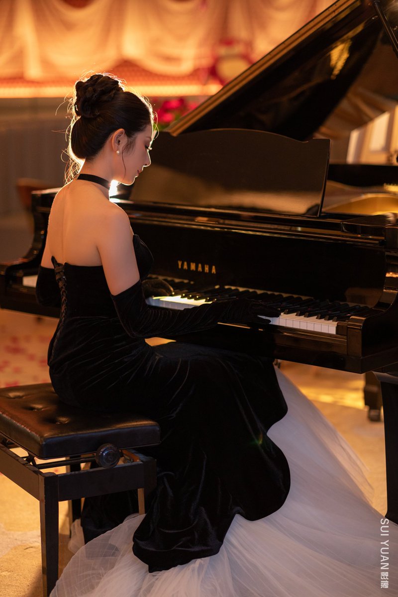 I have been studying piano for nine years and passed the amateur level ten exam. My best performance is "Wedding in My Dreams". In the future, when I get married, I will definitely play this song. https://t.co/cElUq5rp0l