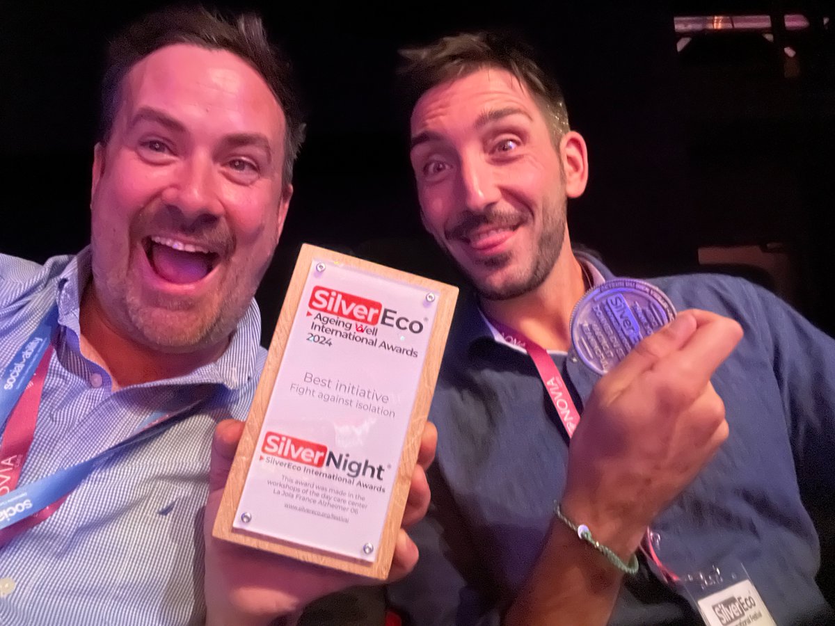 SocialAblty's tweet image. We&apos;ve added another award to our growing collection✨🥳

Andy and Fabien attended the SilverEco Awards last night and we won the award for Fight Against Isolation!

A masssive thank you to the panel at @SilverEco_en  for voting for the #HappinessProgramme!💙