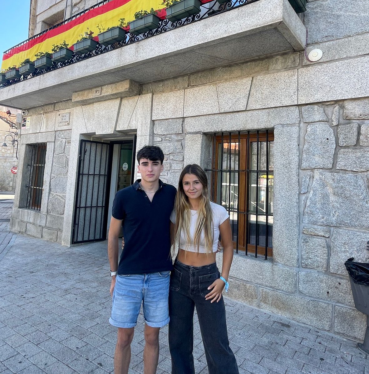 Los jóvenes deportistas locales Emma Bogónez y Víctor Blanco son los #pregoneros de las #FiestasPatronales de #Moralzarzal 2024, en representación de todos los #jóvenes #deportistas de nuestra localidad. #LaSemanaGrandedelaSierra
moralzarzal.es/emma-bogonez-y…