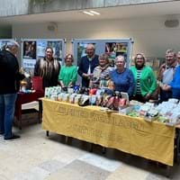 „Der Bekanntheitsgrad steigt“: Aktion zur Fairen Woche im Foyer des Landratsamts landkreis-straubing-bogen.de/buergerservice…