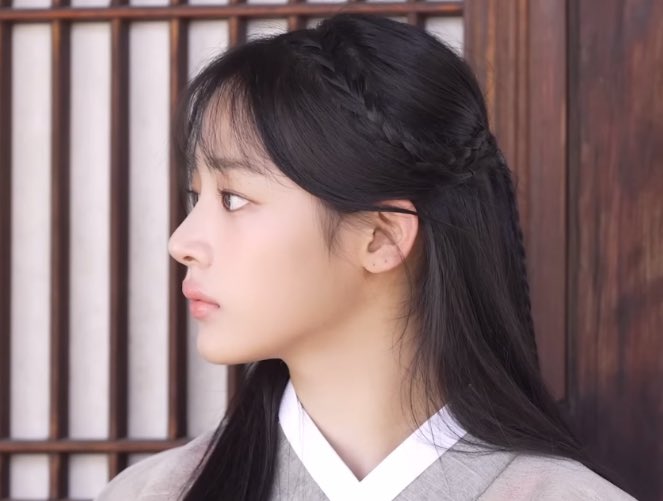 Minggom_16's tweet photo. 얼굴이 서사라는 말을 이럴때 쓰는거구나 싶음 https://t.co/enXoaa0kbs