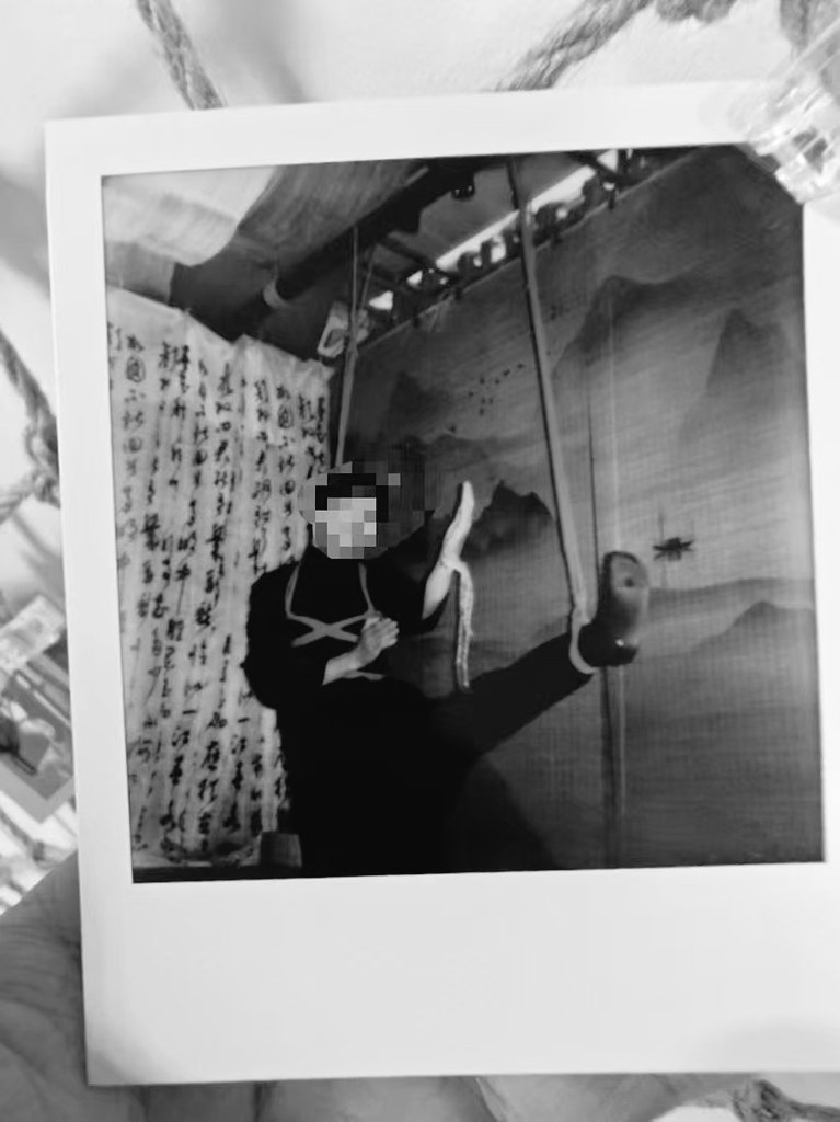 “咏春，月问”
绳&amp;摄&amp;场地<a href="/wushixjx/">五石@天地栋宇</a>