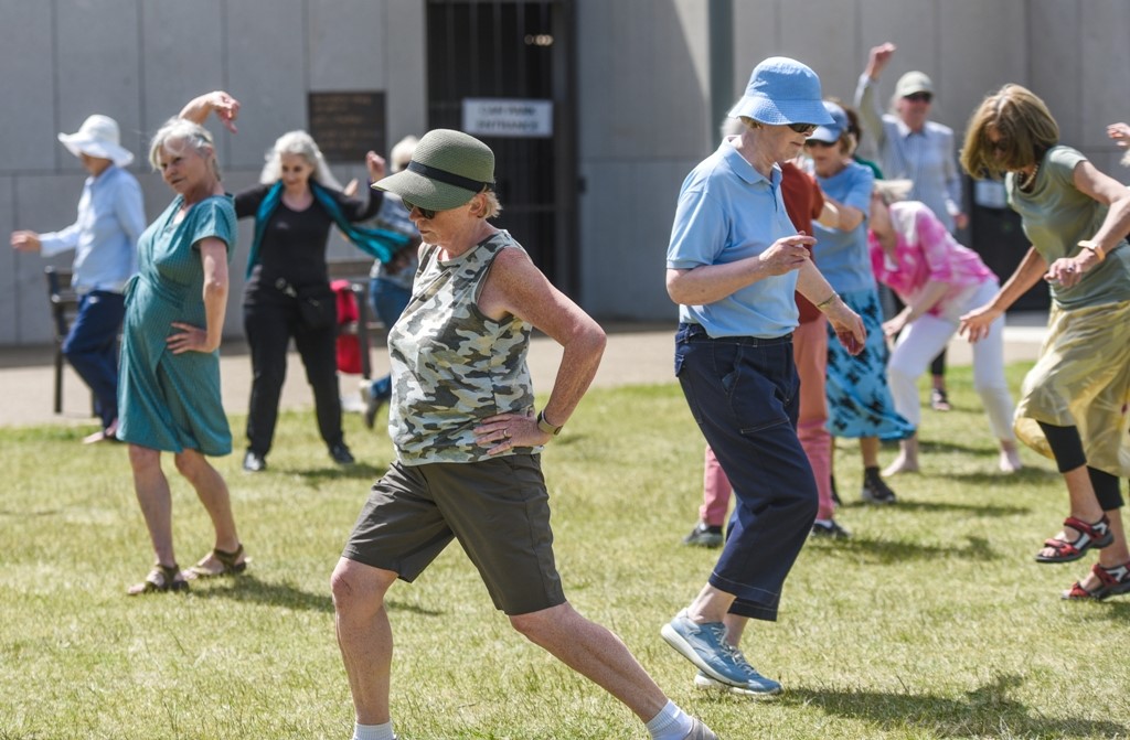 Last chance to take part in our Free Outdoor Dance class today at 2:30pm, just outside dlr Lexicon. Join us for some healthy fun!

Kindly supported by dlr Age Friendly

<a href="/AgeFriendlydlr/">Age-Friendly Dún Laoghaire-Rathdown</a> <a href="/artscouncil_ie/">The Arts Council / An Chomhairle Ealaíon</a>  <a href="/dlrcc/">Dún Laoghaire-Rathdown County Council</a> <a href="/dlrArts/">dlr Arts Office</a> <a href="/DLR_Libraries/">dlr Libraries</a> <a href="/dlrLexIcon/">dlr LexIcon Venue</a> <a href="/Age_Opp/">Age & Opportunity 🌈</a>