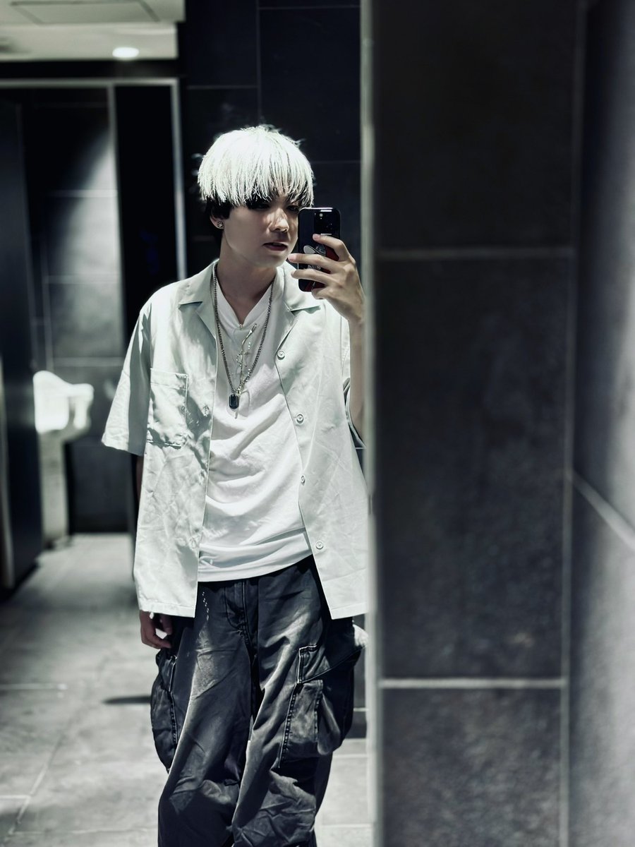 本日よりTweyelightのEPが配信されてるのでみんな聞いてね🤘

ultravybe.lnk.to/lastutopiadigi

#音楽 #ギター #ギタリスト #ロック #ラウドロック #作曲 #Guitar #Guitarist #JRock