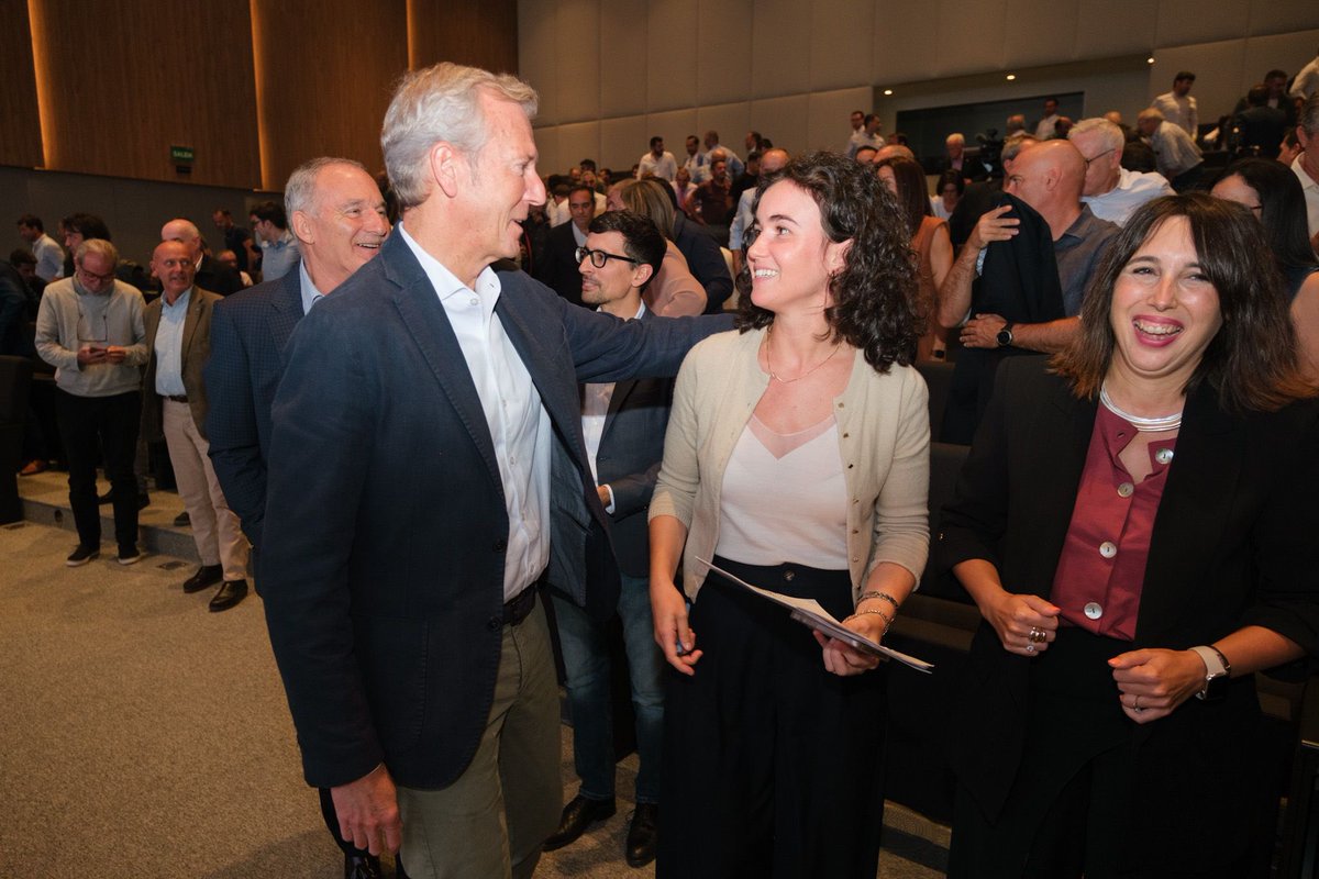 O futuro pasa por unha industria máis innovadora, sustentable e na que a investigación sexa un piar
 
Un bo exemplo é o campus tecnolóxico de Cortizo, unha empresa familiar que é un referente europeo en aluminio e que agora inicia unha nova etapa. Moita sorte!