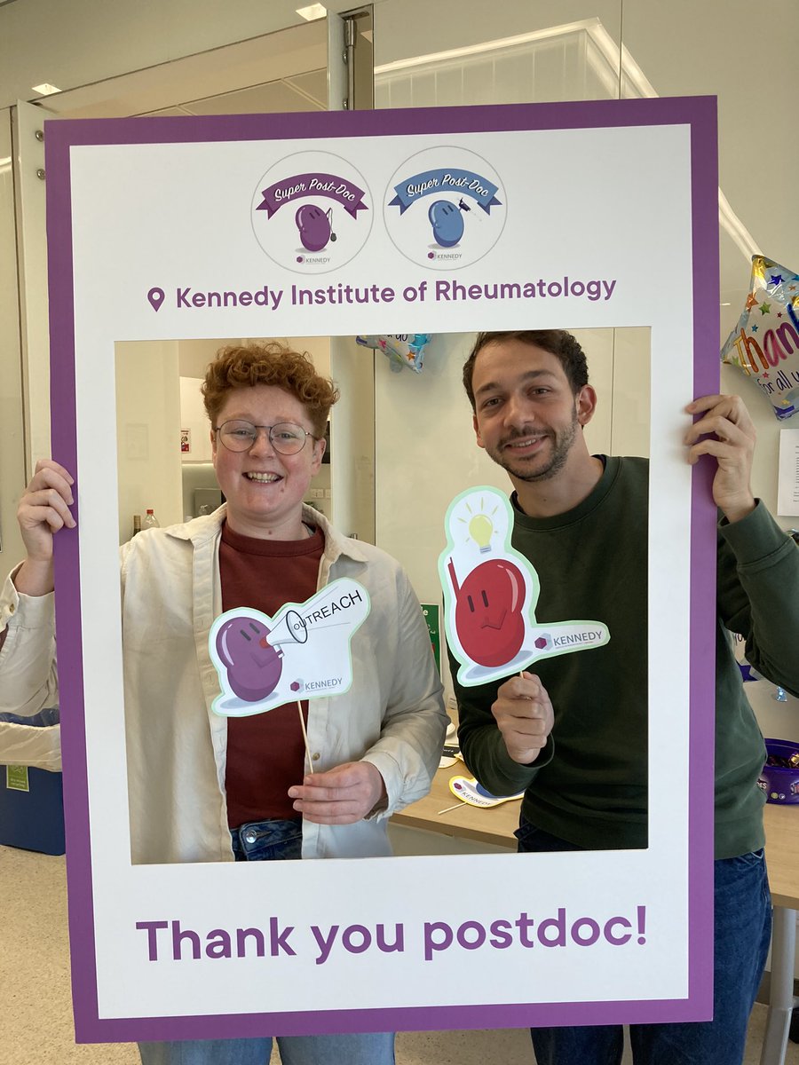 KirOxford's tweet image. @LabMidwood appreciation for @Lib_Jennings by final year DPhil student @jbrcad #emotionalSupportPostdoc #NPAW