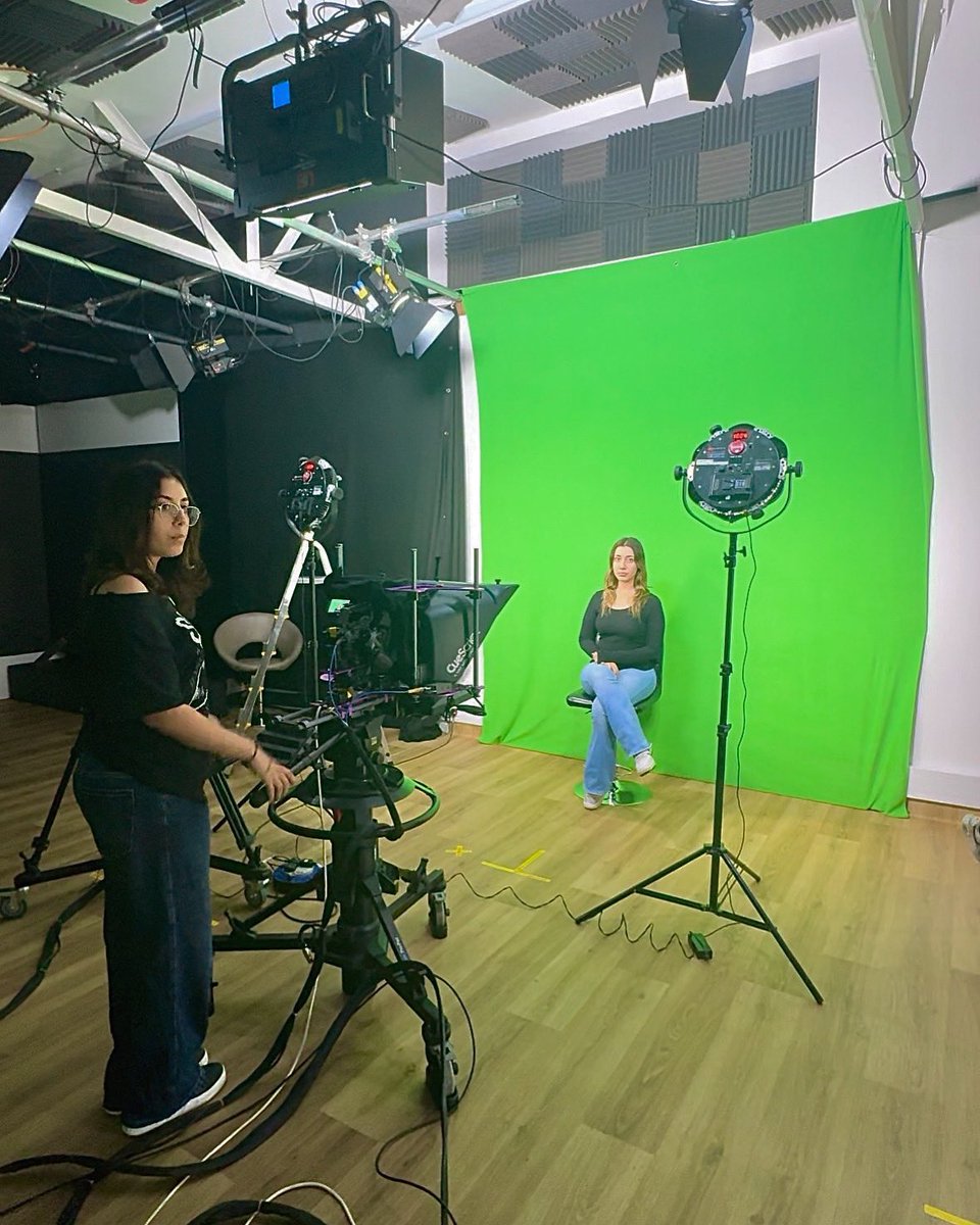 We gave these lovely young girls a behind-the-scenes look at how the crew prepares for a shoot and let them explore each role hands-on!
The team shared insider tips on how to make their own CV and what employers look for
#BehindTheScenes #CareerTips #EmpoweringYouth #Ealing