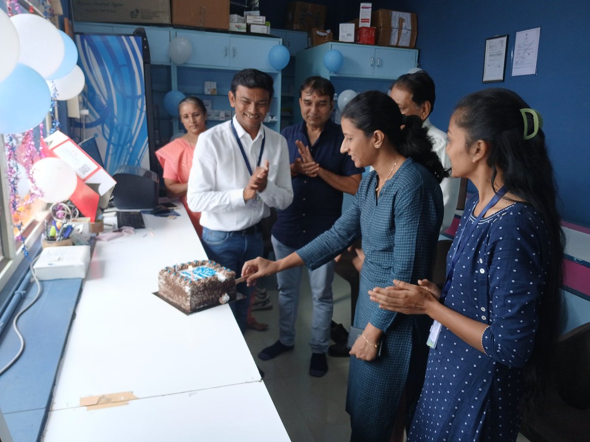 DharmeshBhalal's tweet photo. "🎉 Celebrating 1 year of Red Cross JanAushadhi stores! ��� Affordable medicines for all
And on the 74th birthday of our Hon'ble Prime Minister Shri Narendra Modi, we reaffirm our commitment to providing affordable healthcare through quality generic medicines.#RedcrossJanAushadhi https://t.co/vLPDt5Bd4W