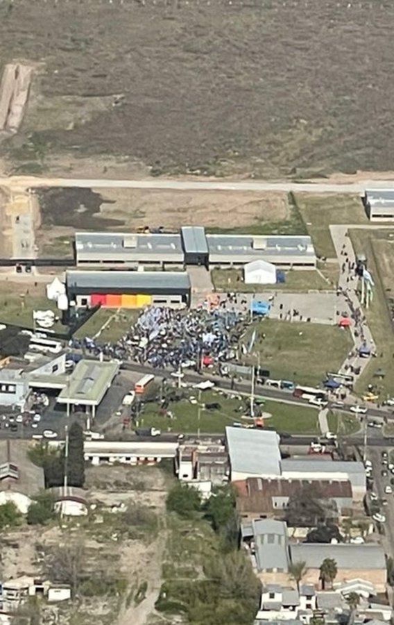 <a href="/DelaGuardiaImp/">Oscar AG</a> El verdadero apagon